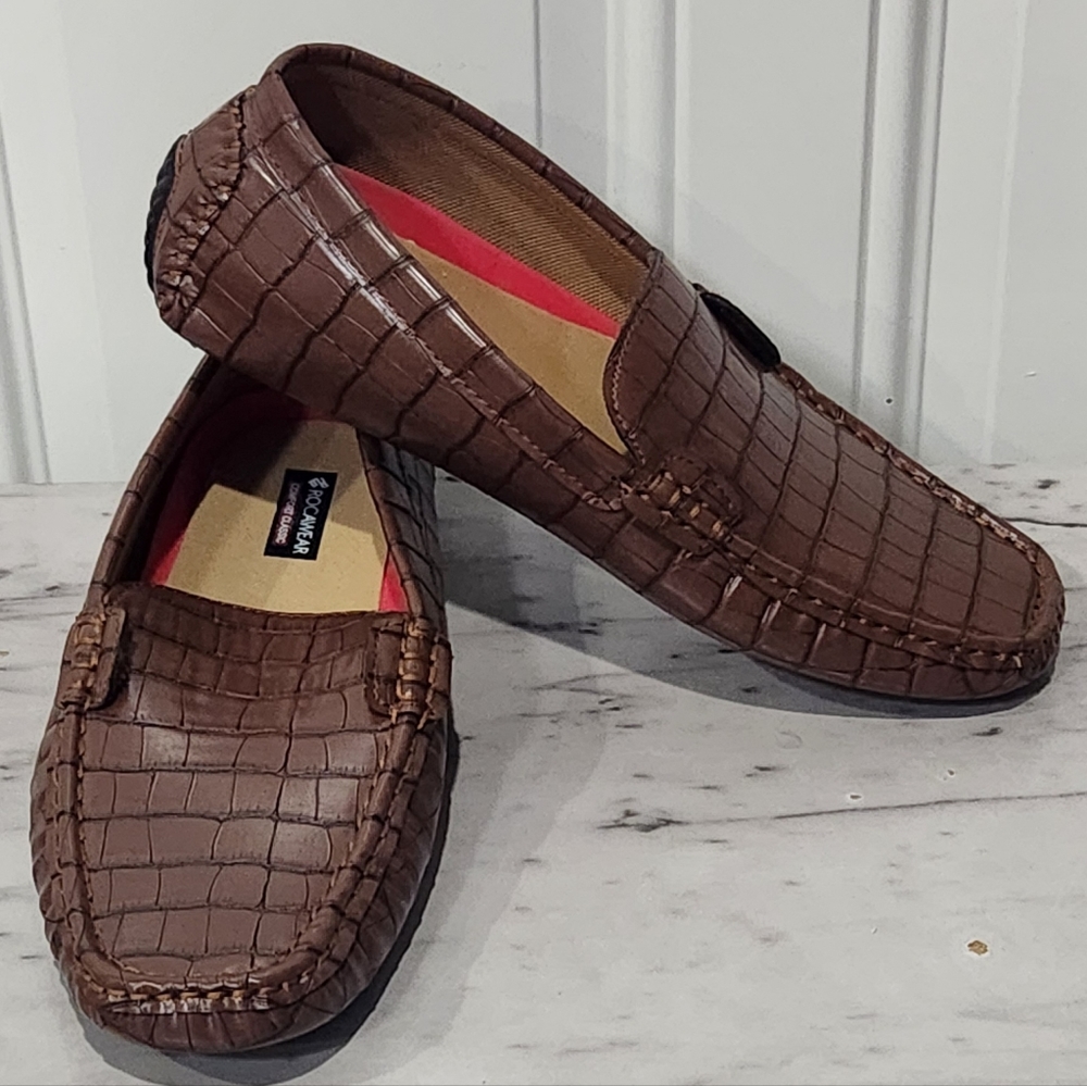 Rocawear Dwight brown croc faux leather loafers boys size 6.5